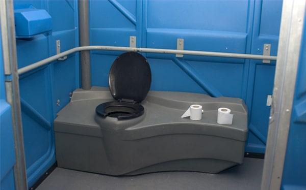 ada/handicap porta potties are designed to be easily transported and set up at various sites